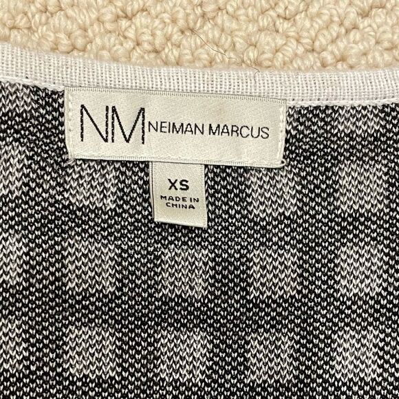 EUC Neiman Marcus Windowpane Sweater Top Sz. XS - Picture 2 of 5